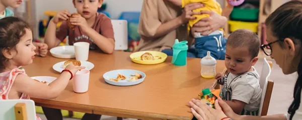 choisir des etiquettes pour guider votre enfant dans son alimentation a la creche